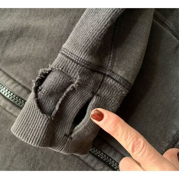 02 LULULEMON SCUBA BLACK FLEECE LINED HOODIE SWEATSHIRT men’s S women’s L - Picture 5 of 7